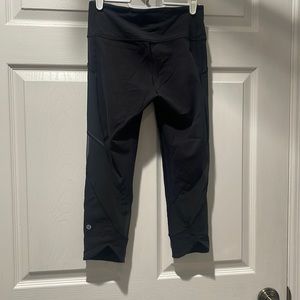 Lululemon cropped leggings size 4